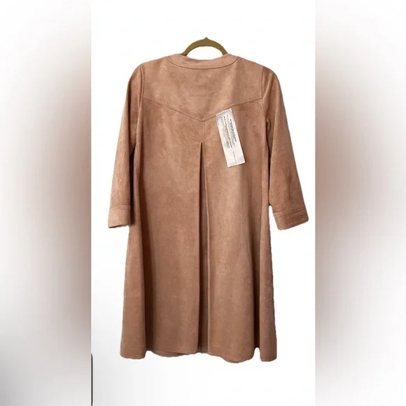 BCBGMaxAzria Blush Midi Dress with 3/4 Sleeves - Picture 4 of 12